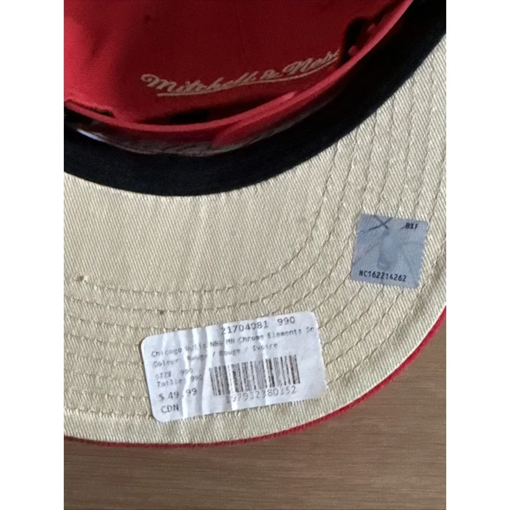 Chicago Bulls Hat Red Chrome Elements 40th Anniversary‎ Snapback Mitchell & Ness